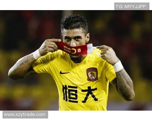 哈维西蒙斯的足球之路：从青训新星到赛场闪耀的未来之星